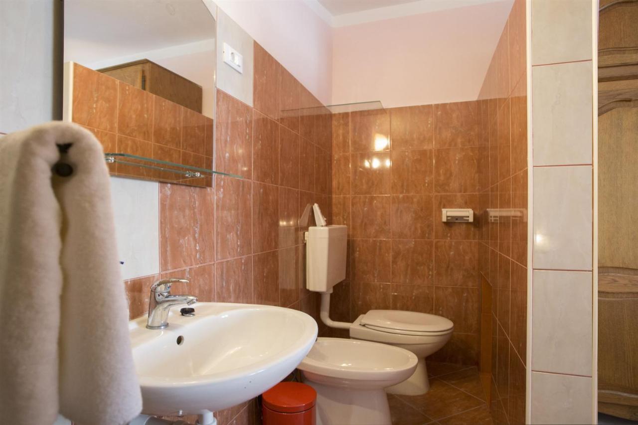 Apartments Gudelj Trogir Exterior foto